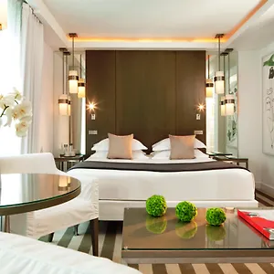 4* Otel Le A